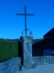 La croix de l'église - Cliquez pour agrandir l'image